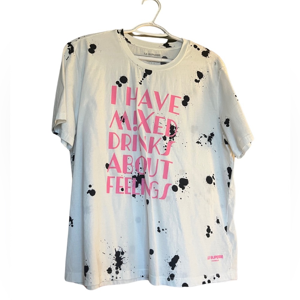 lesuperbe graphic tee size M